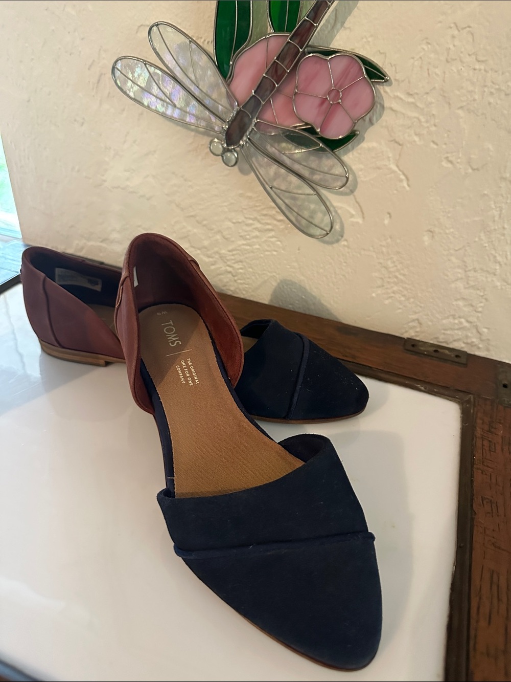 Toms Two-Tone D'Orsay Flats in Navy and Brown